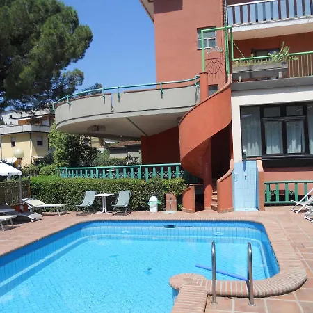 La Querceta 3*