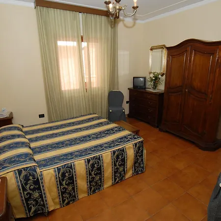 Hotel La Querceta 3*