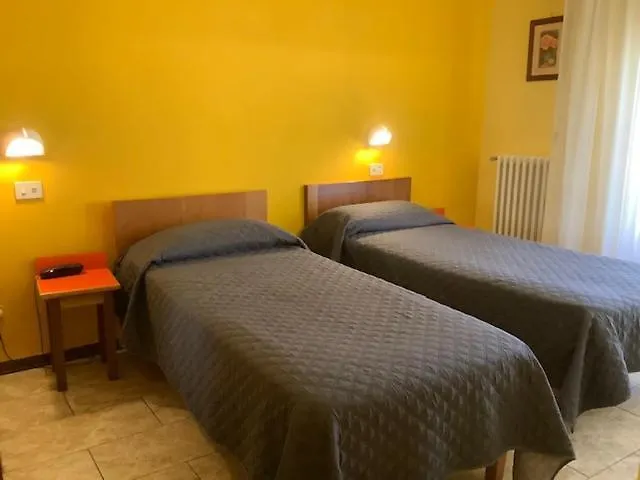 ホテル La Querceta 3*